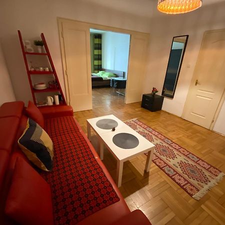 Apartment And Rooms Heart Of The City Budapesta Exterior foto