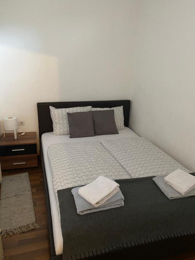 Apartment And Rooms Heart Of The City Budapesta Exterior foto