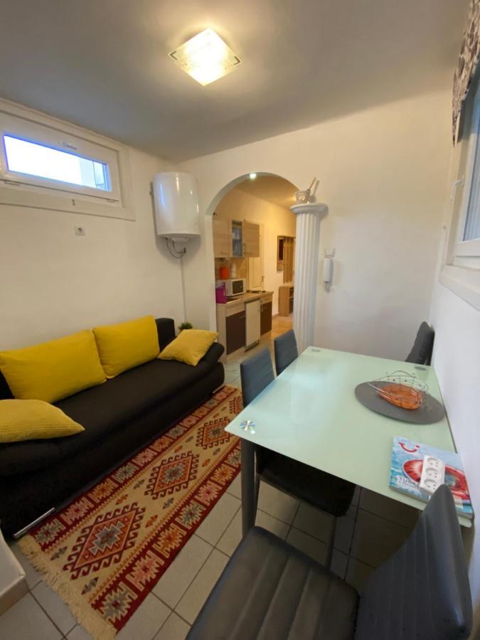 Apartment And Rooms Heart Of The City Budapesta Exterior foto