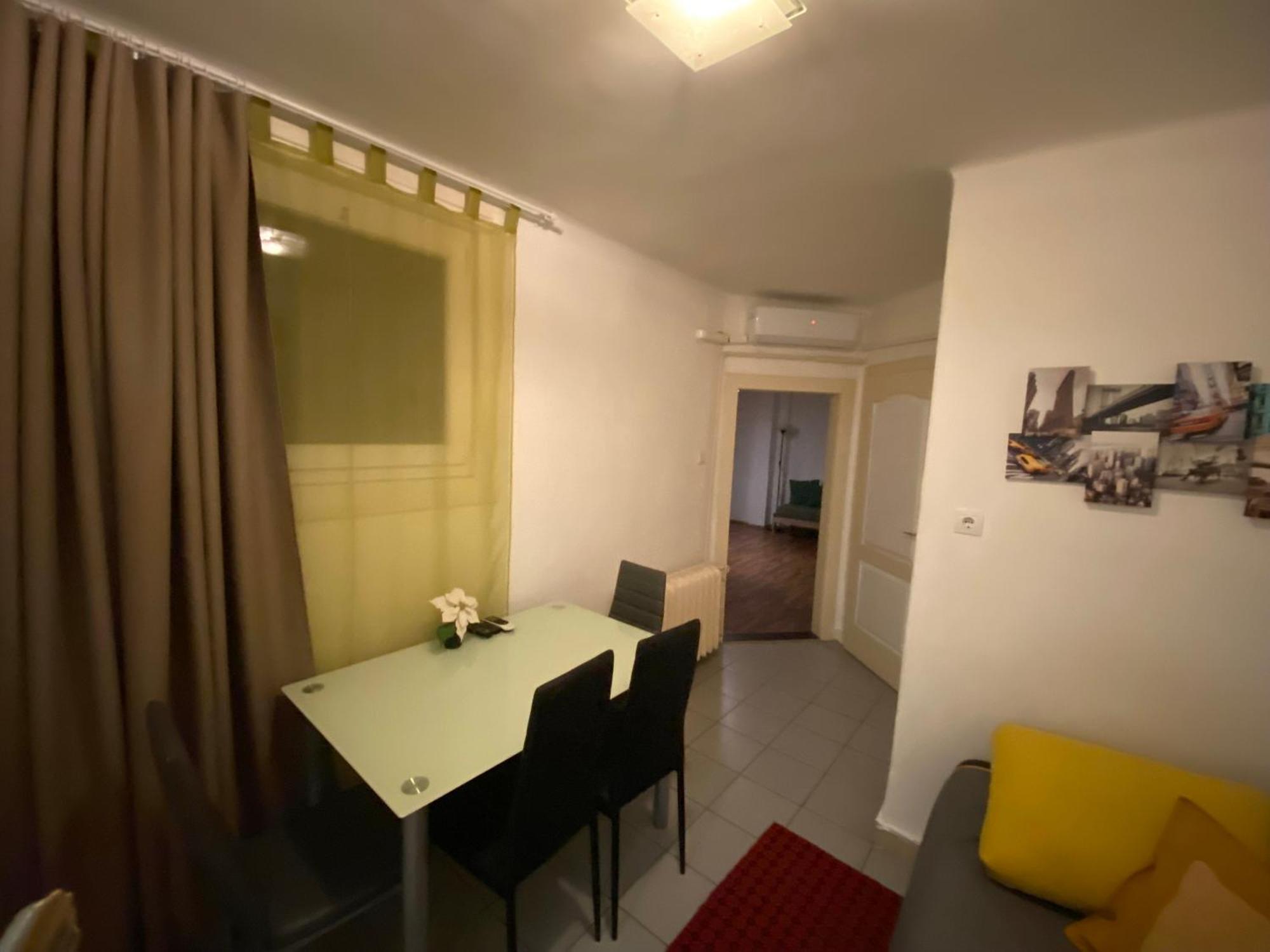 Apartment And Rooms Heart Of The City Budapesta Exterior foto