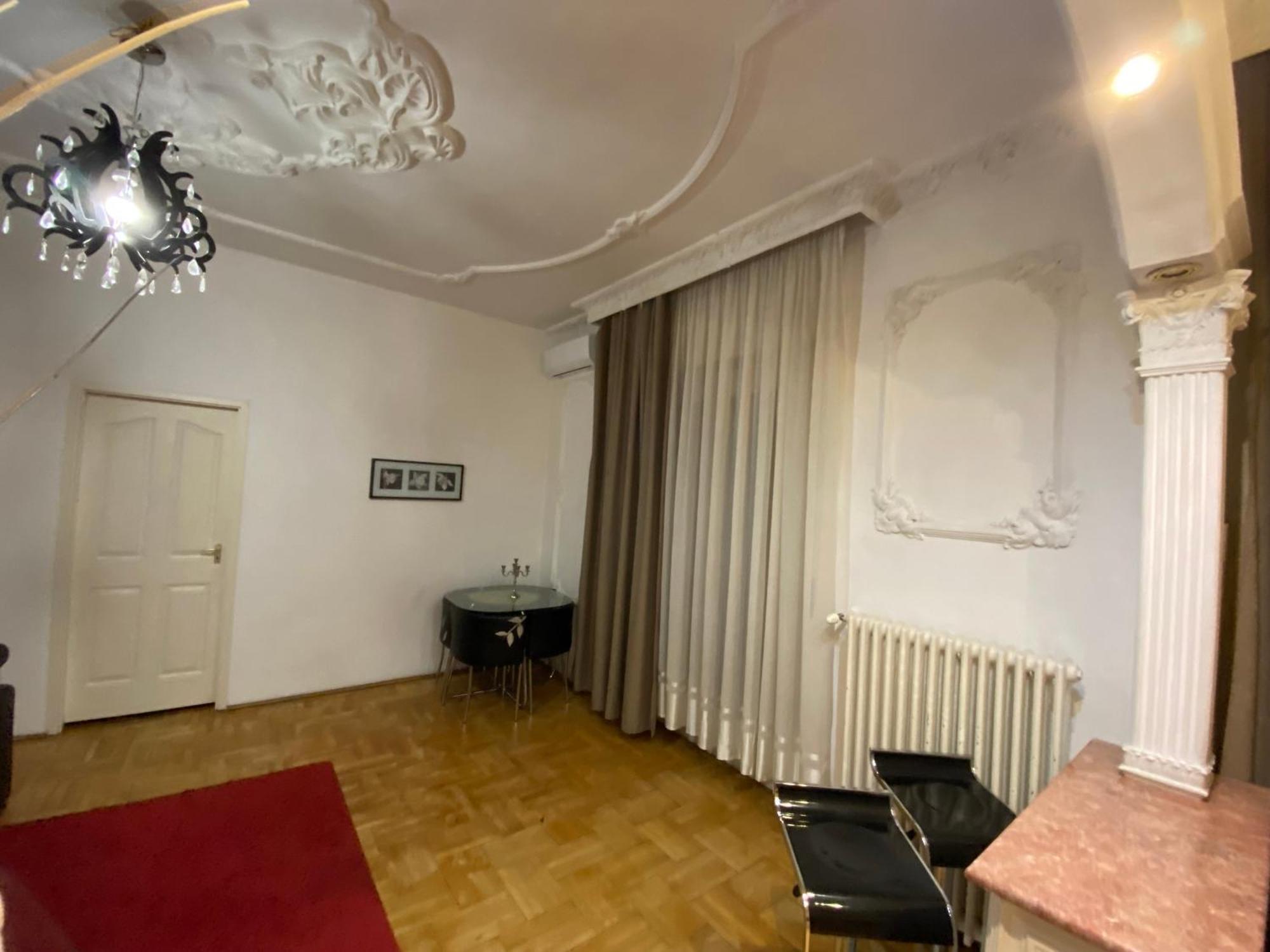 Apartment And Rooms Heart Of The City Budapesta Exterior foto
