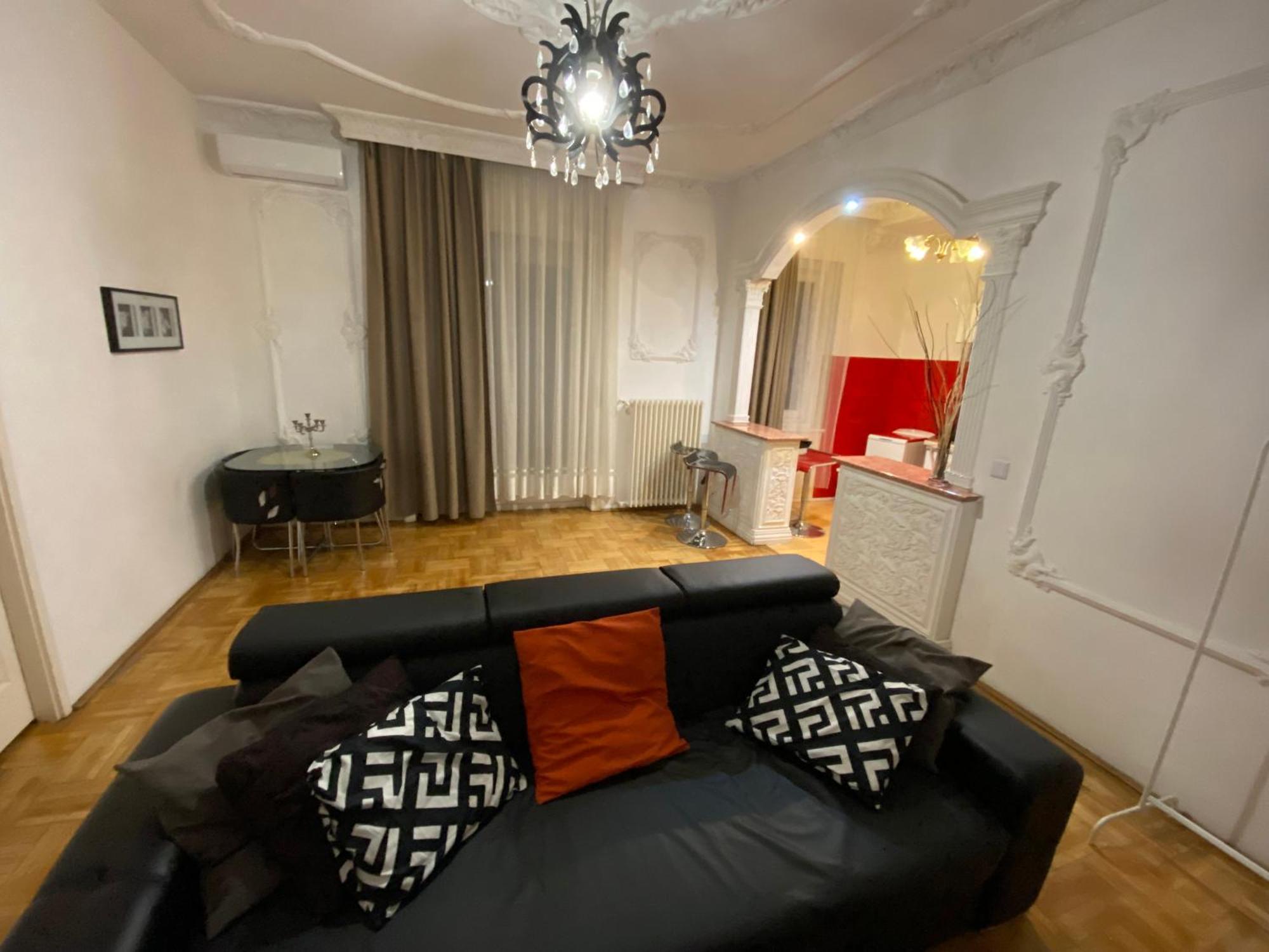 Apartment And Rooms Heart Of The City Budapesta Exterior foto
