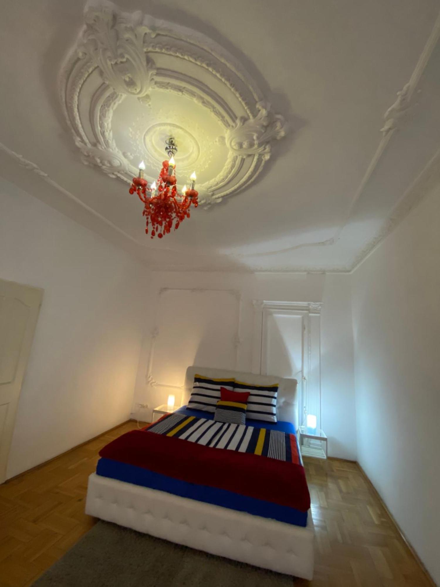 Apartment And Rooms Heart Of The City Budapesta Exterior foto