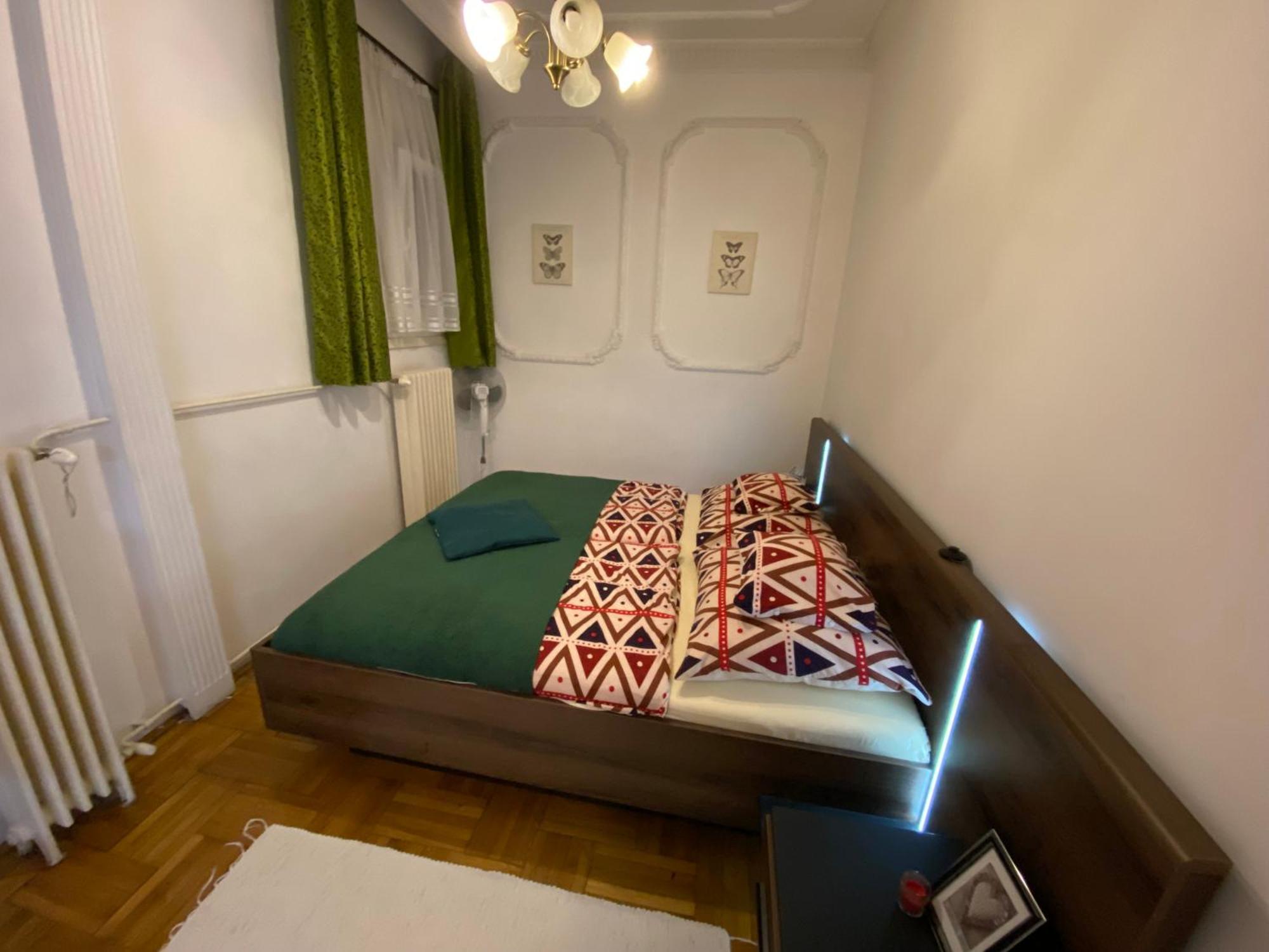 Apartment And Rooms Heart Of The City Budapesta Exterior foto