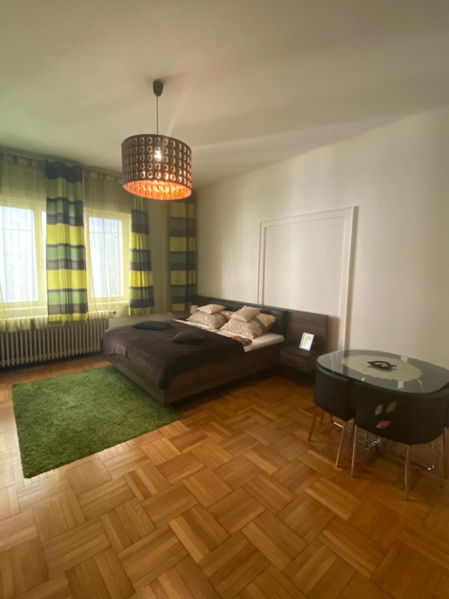 Apartment And Rooms Heart Of The City Budapesta Exterior foto